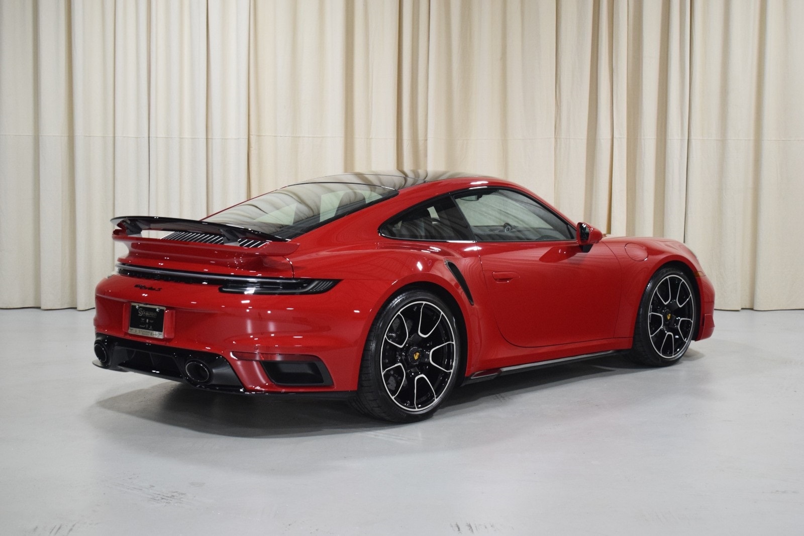 Thumbnail: 2022 Porsche 911 - 8