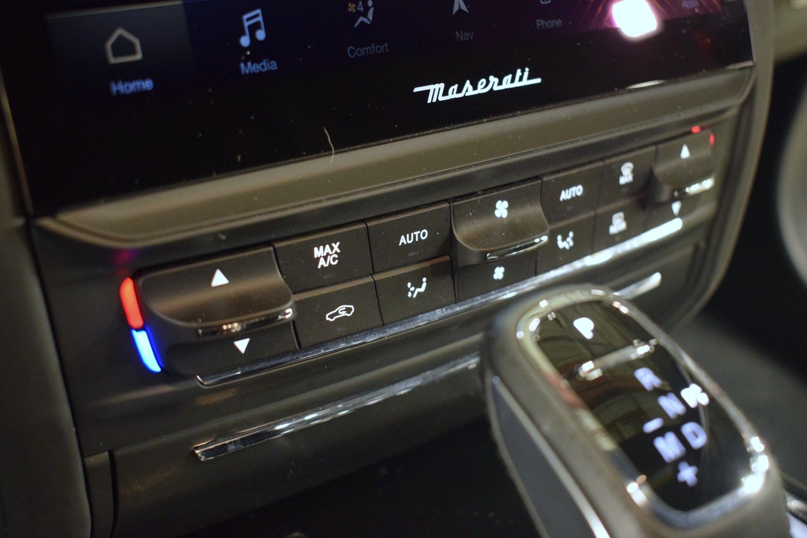 Thumbnail: 2024 Maserati Quattroporte - 33