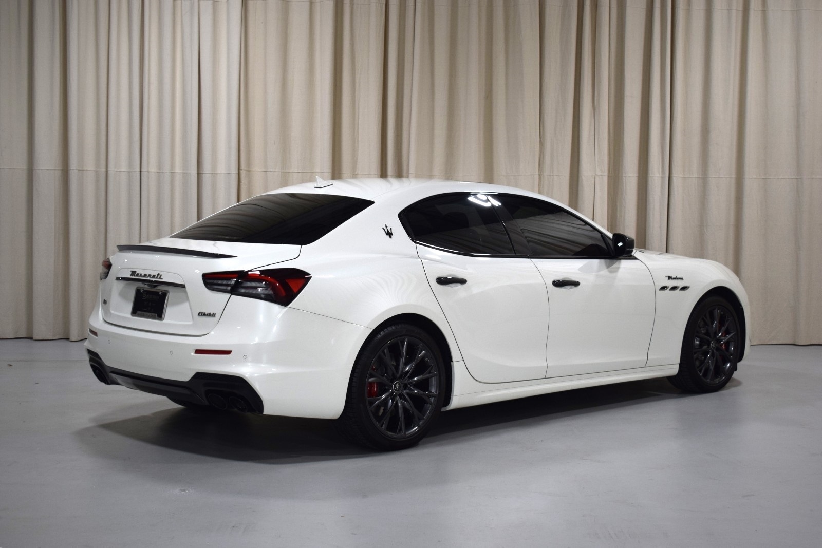 Thumbnail: 2022 Maserati Ghibli - 10