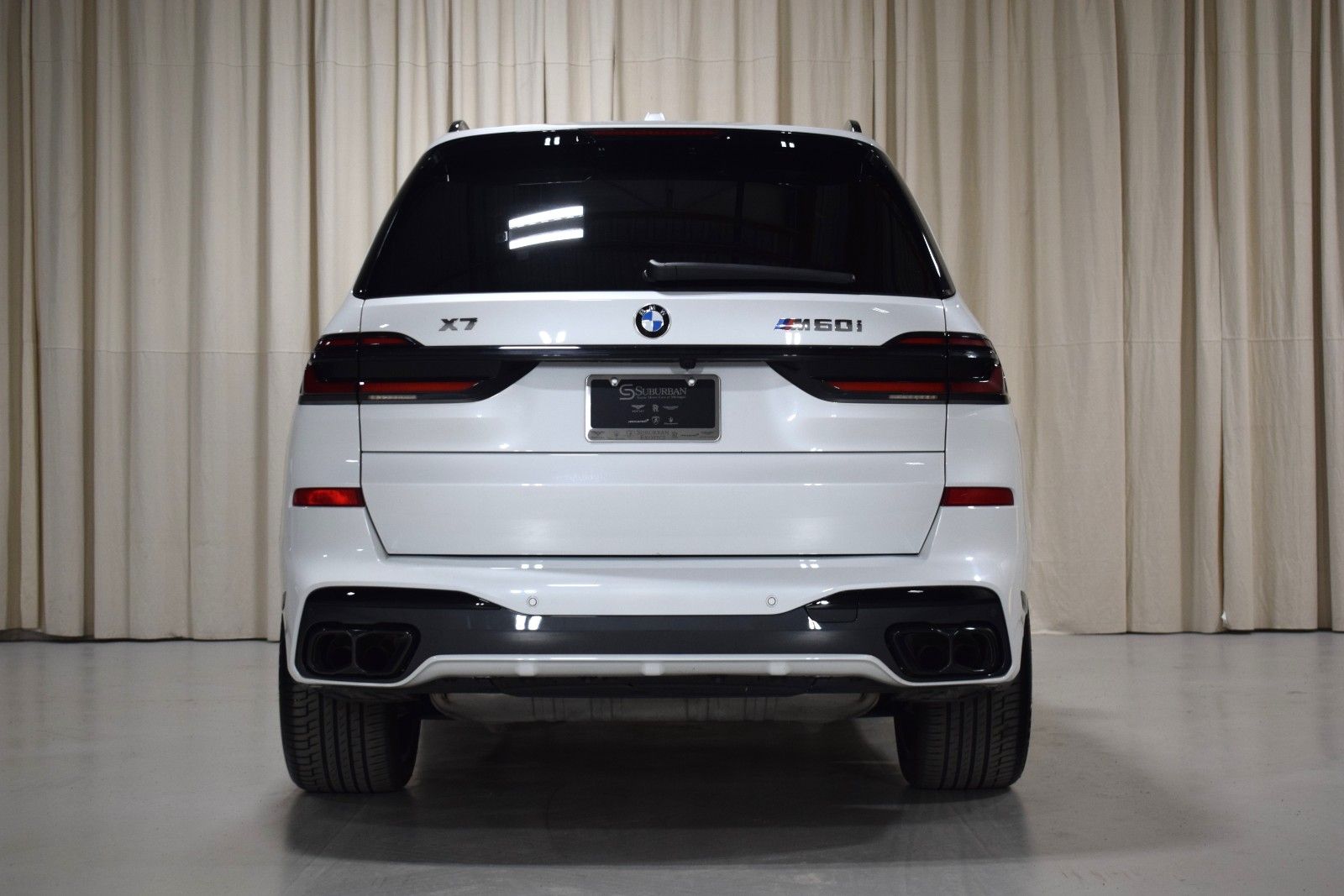 Thumbnail: 2026 BMW X7 - 13