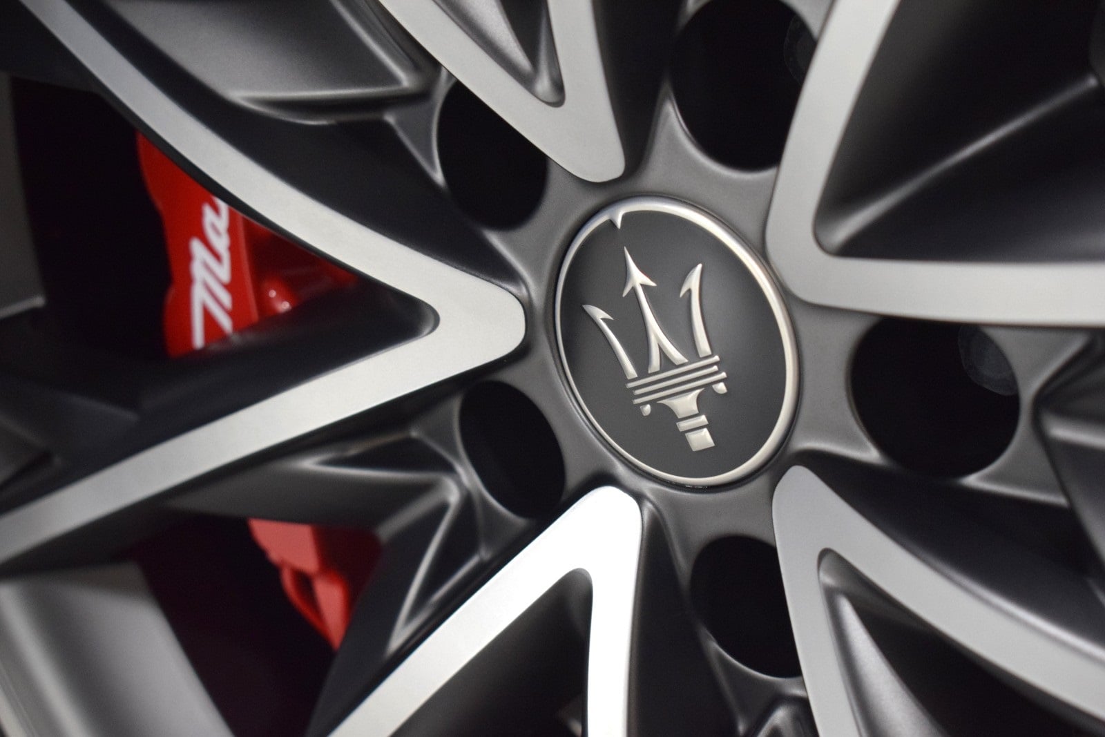 Thumbnail: 2024 Maserati Ghibli - 19