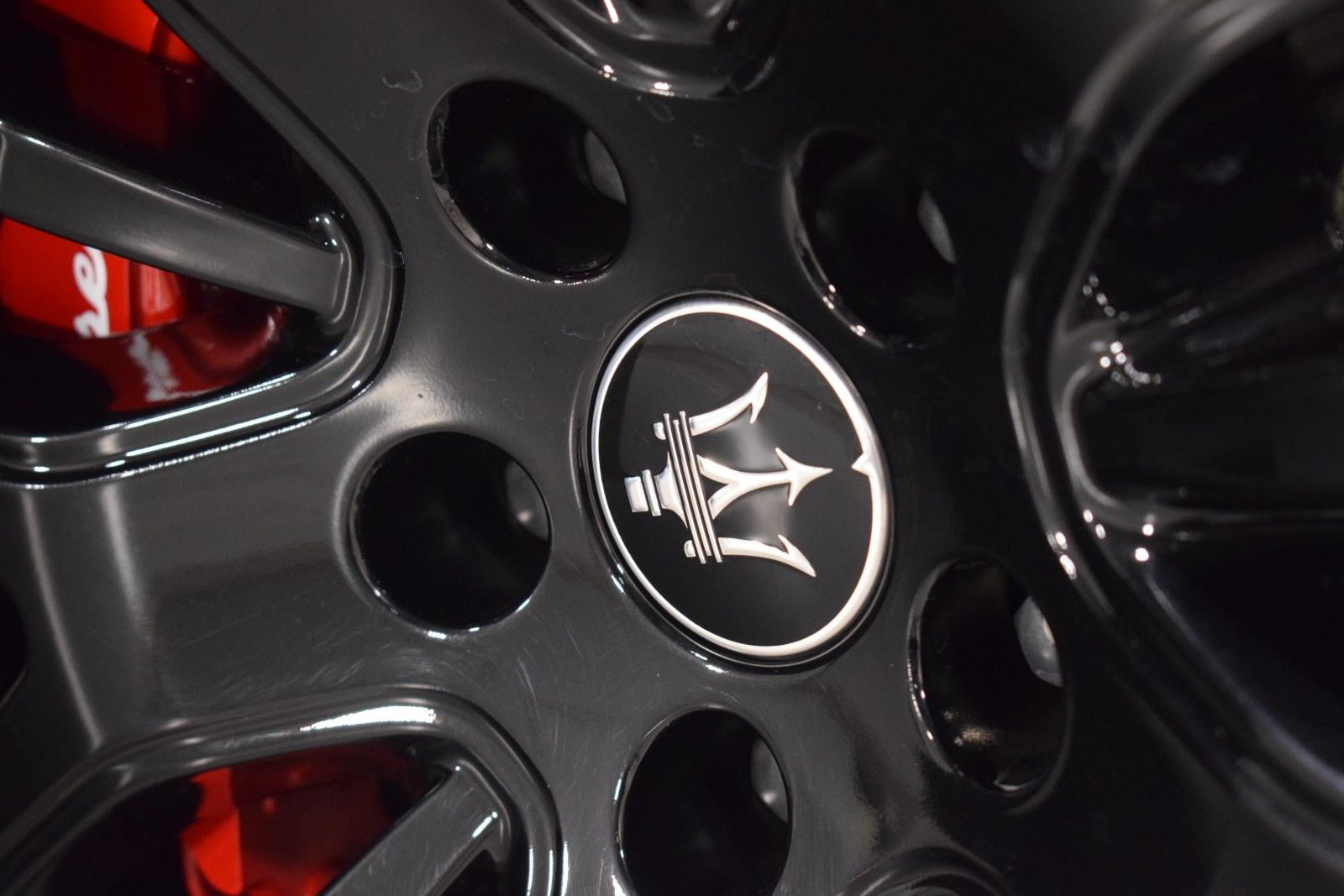 Thumbnail: 2022 Maserati Levante - 18