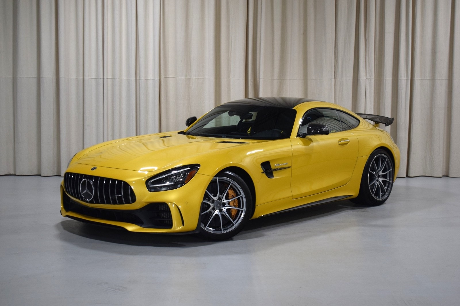 Thumbnail: 2020 Mercedes-Benz AMG GT - 1