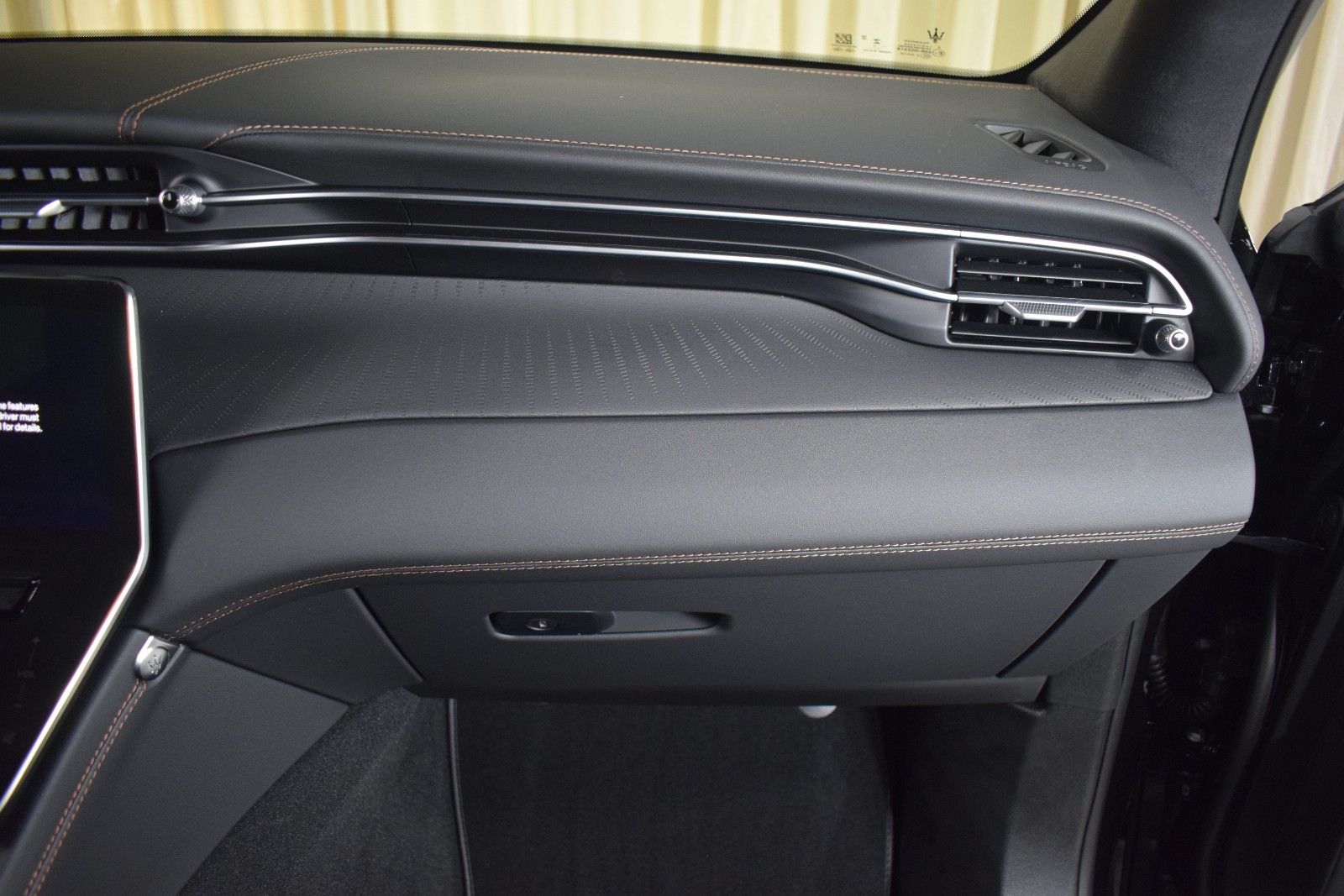 Thumbnail: 2025 Maserati Grecale - 28