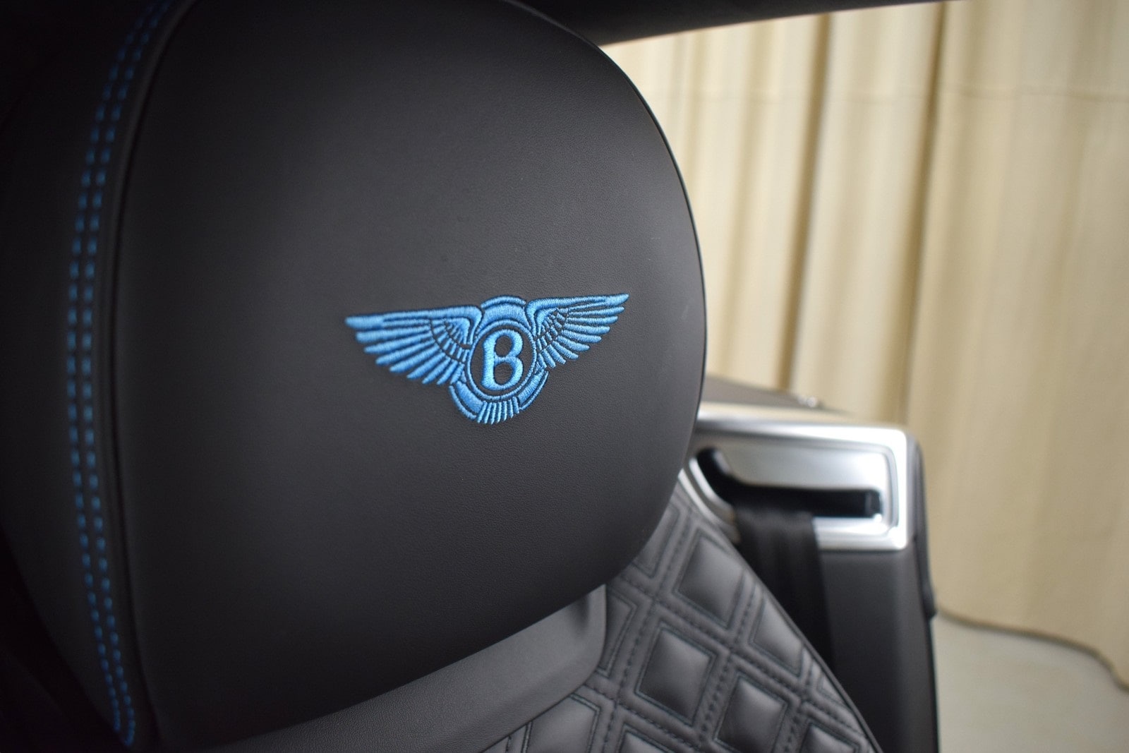 Thumbnail: 2022 Bentley Continental - 35