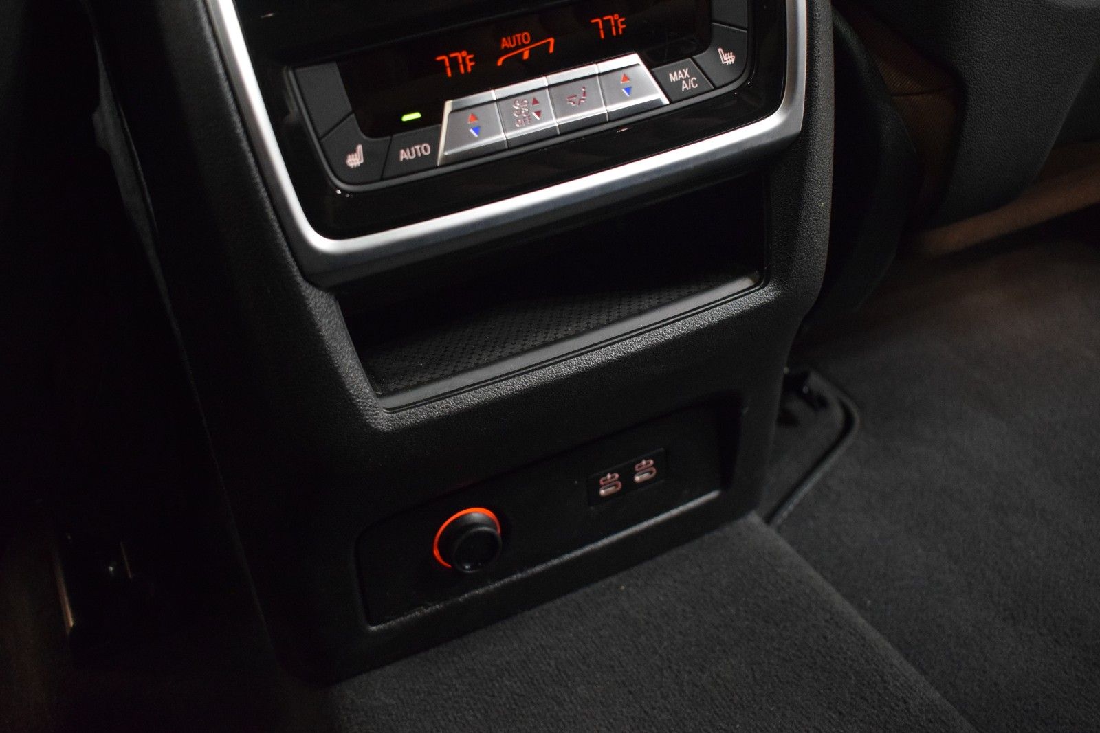 Thumbnail: 2026 BMW X7 - 24