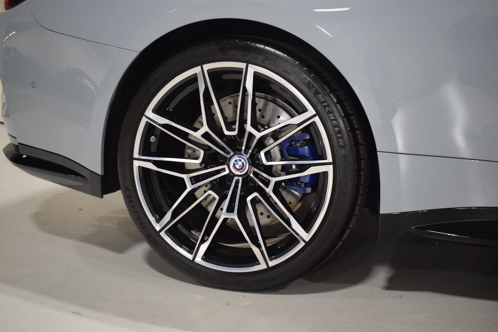 Thumbnail: 2023 BMW M4 - 15