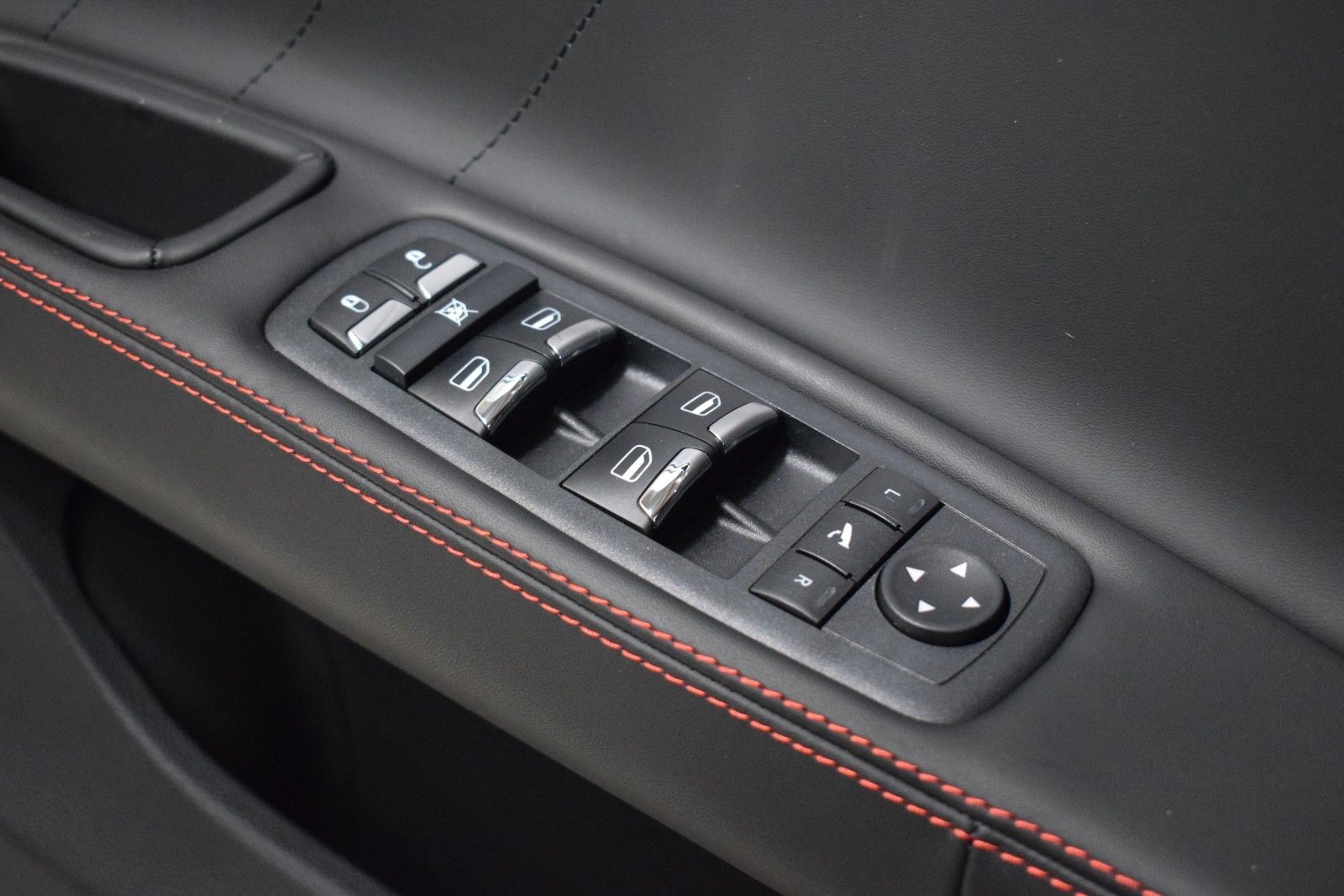 Thumbnail: 2024 Maserati Ghibli - 39