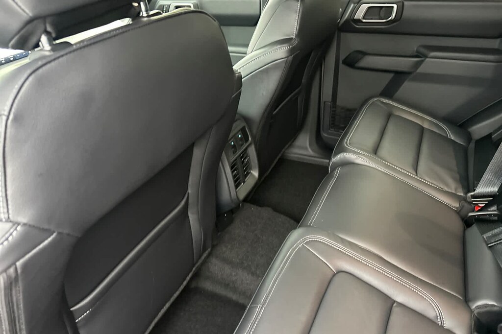 New 2025 Ford Bronco Outer Banks SUV