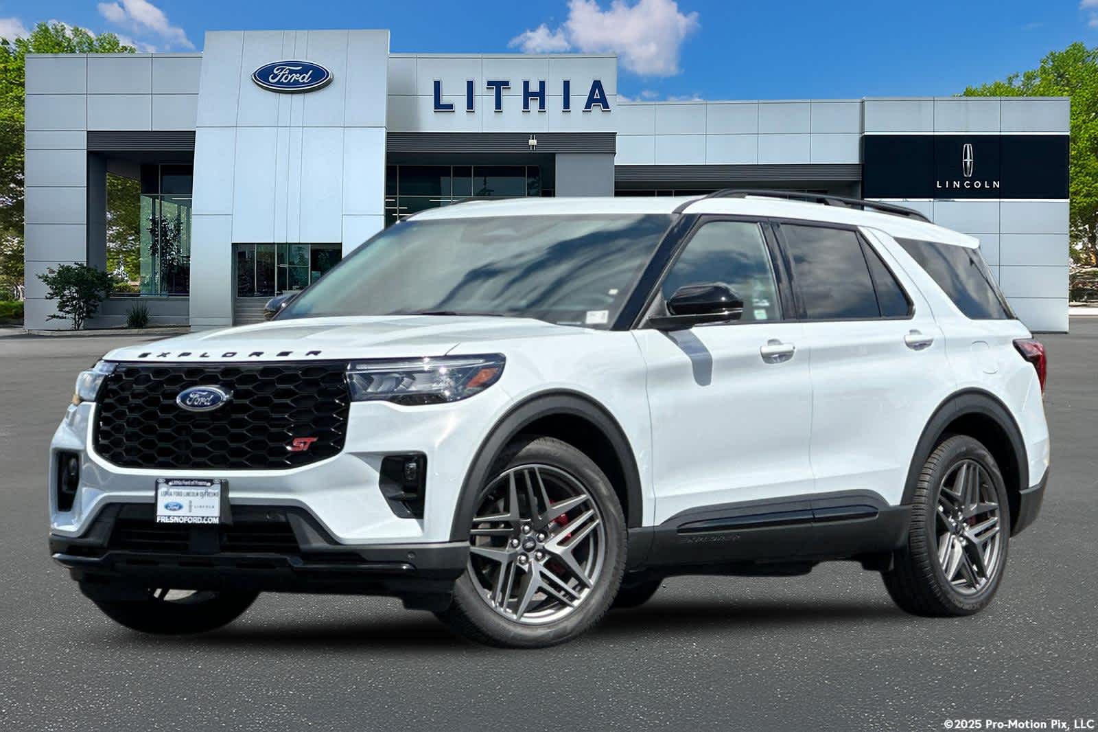 2026 Ford Explorer ST 4WD's photo