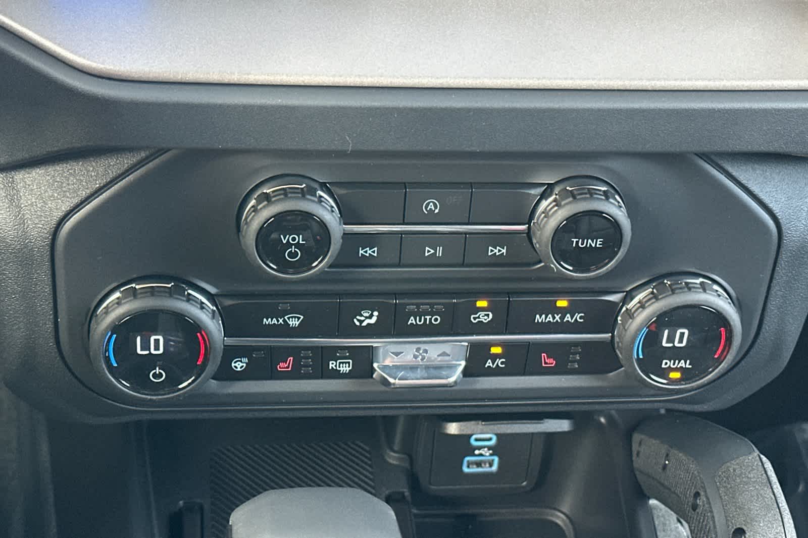 Thumbnail: 2025 Ford Bronco - 22