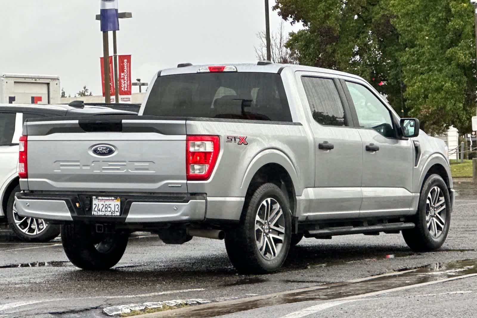 2021 Ford F-150 XL photo 2