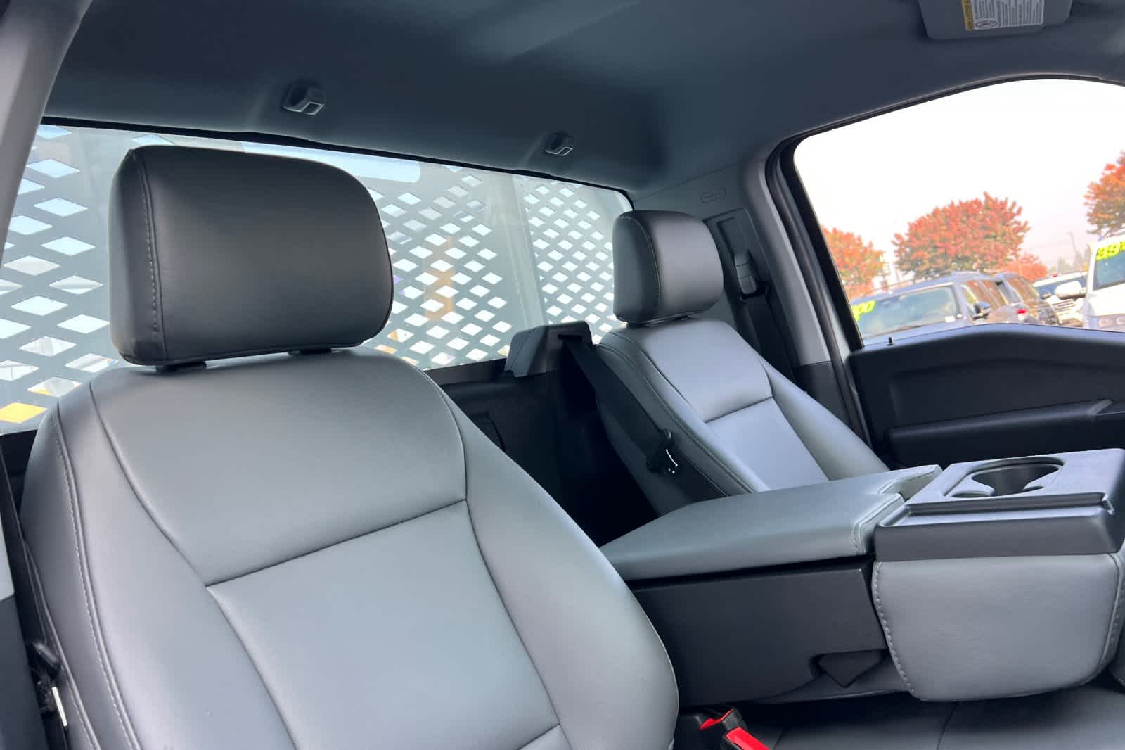 Thumbnail: 2024 Ford Econoline - 18