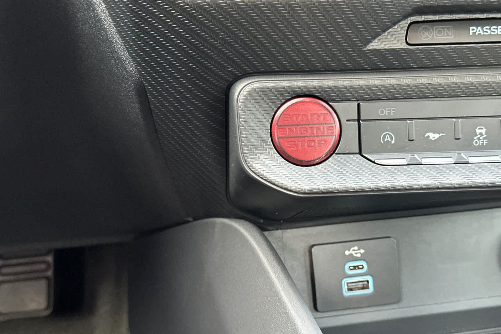 Thumbnail: 2025 Ford Mustang - 22