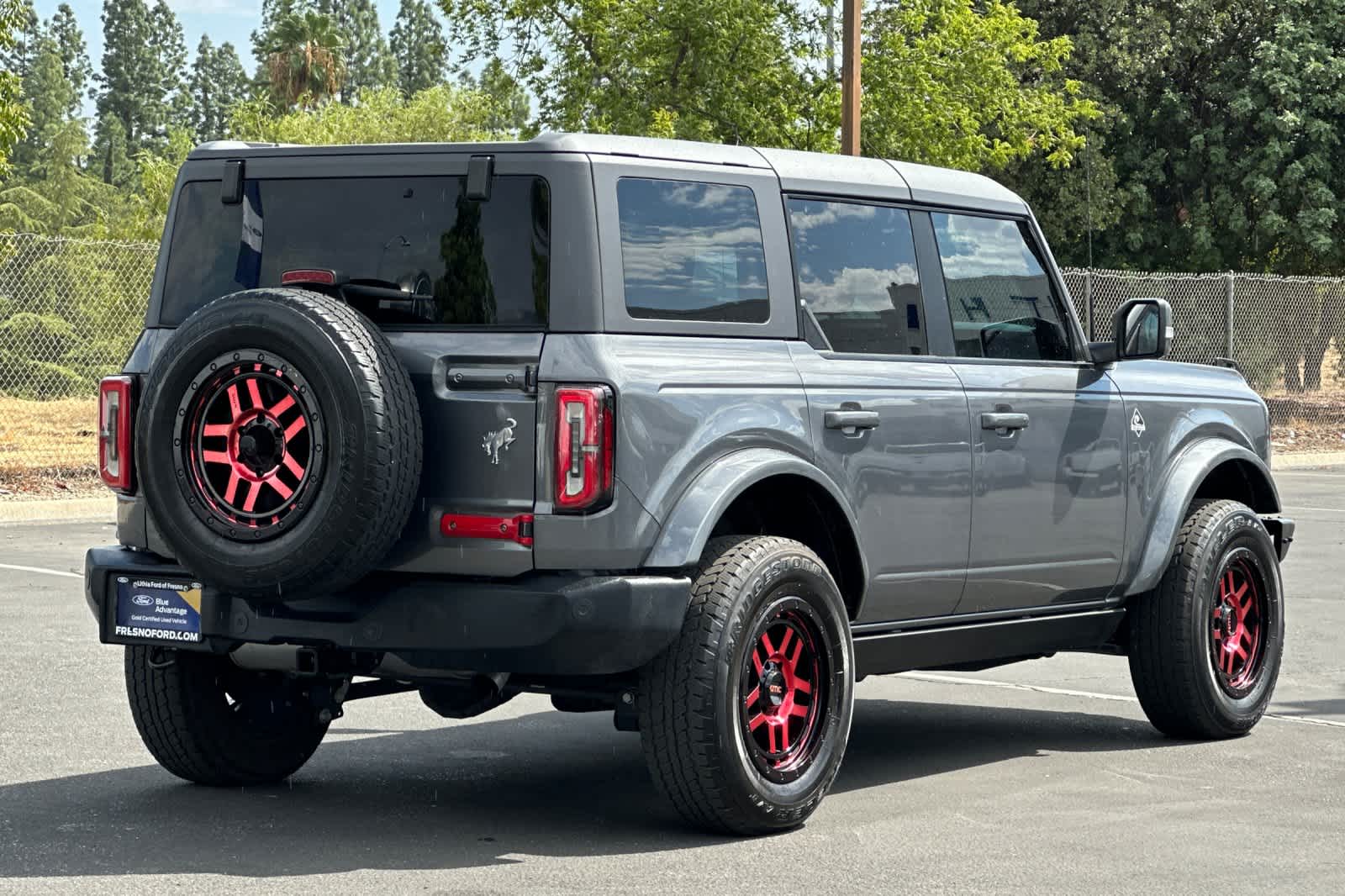 2022 Ford Bronco Base Big Bend Black Diamond Outer Banks Badlands Wildtrak Everglades photo 2