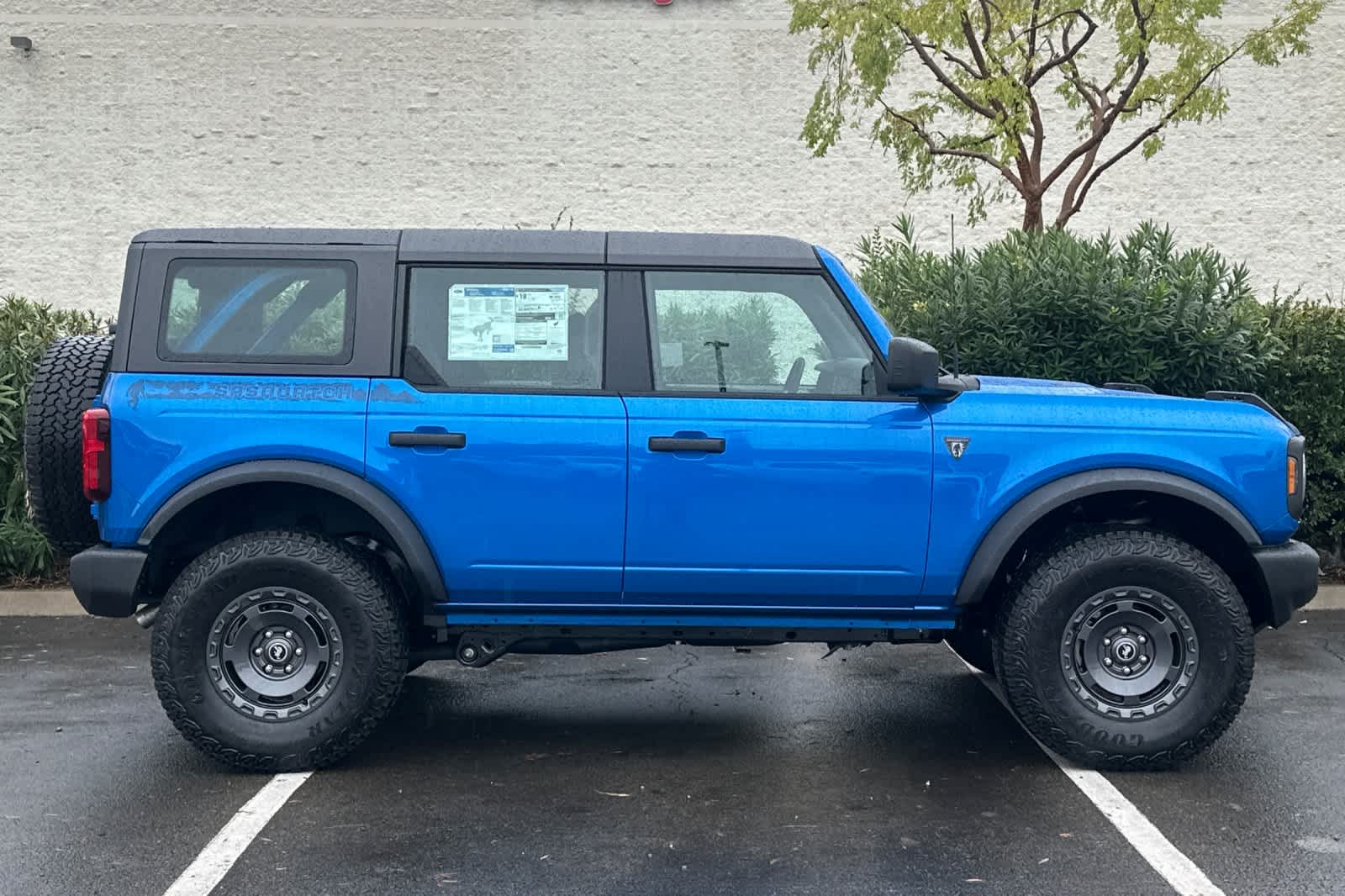 Thumbnail: 2025 Ford Bronco - 8