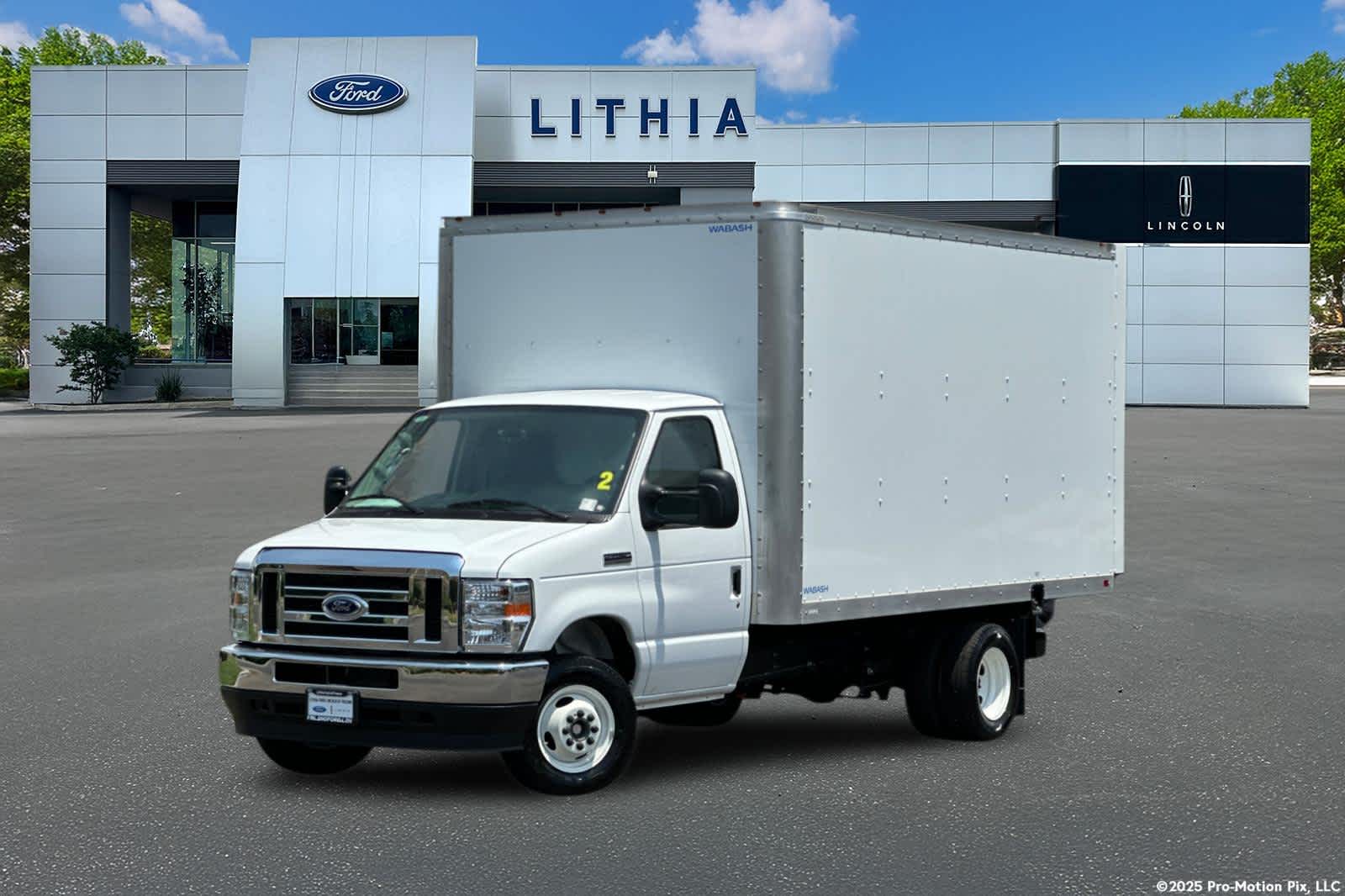 2025 Ford Econoline E-450 -
                  Fresno, CA