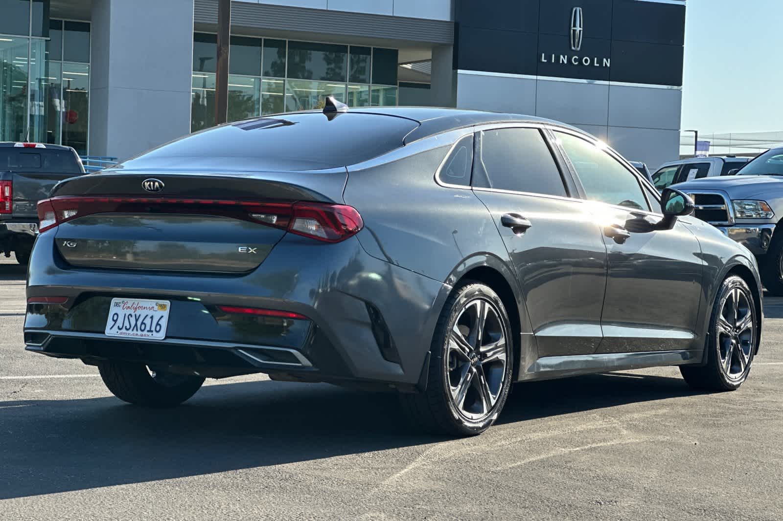 2021 Kia K5 EX photo 2
