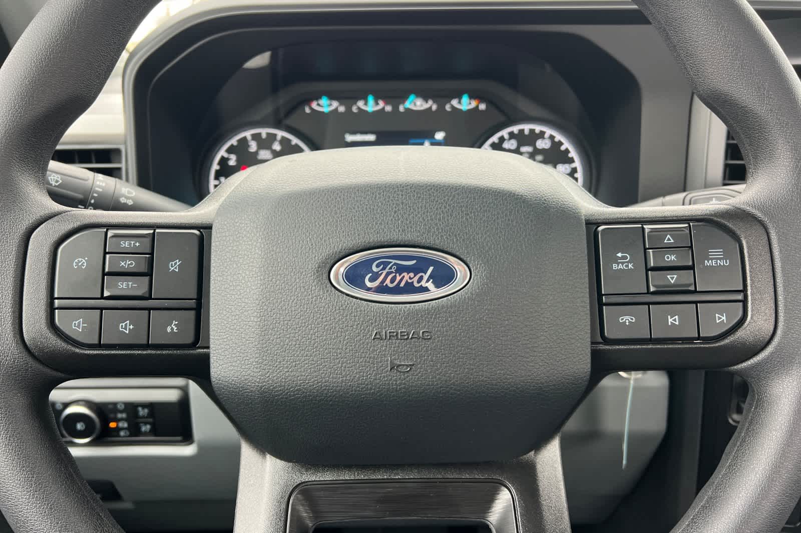 Thumbnail: 2025 Ford Econoline - 19