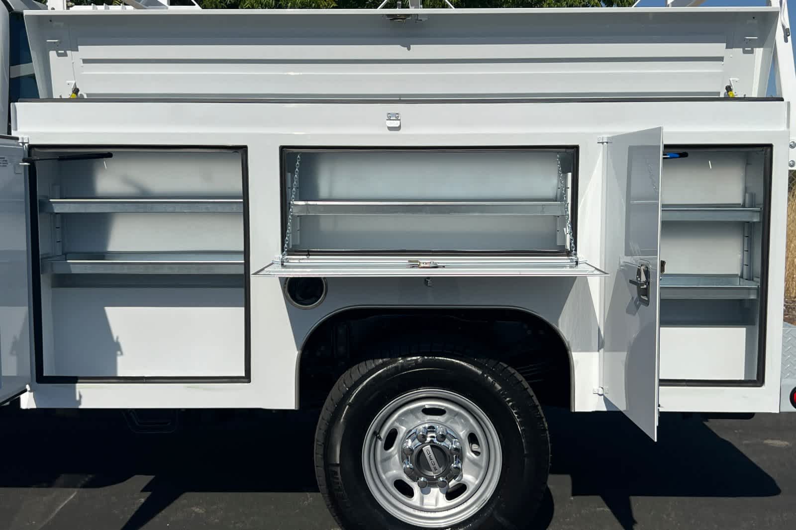 Thumbnail: 2026 Ford Econoline - 26