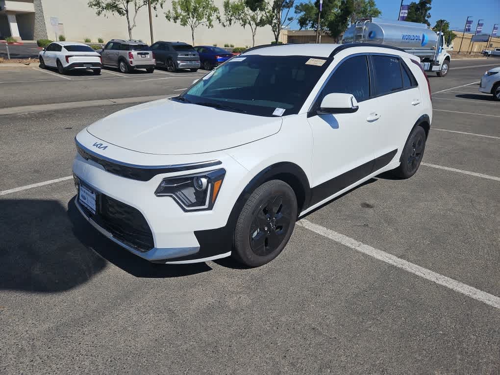 2023 Kia Niro Wind EV's photo