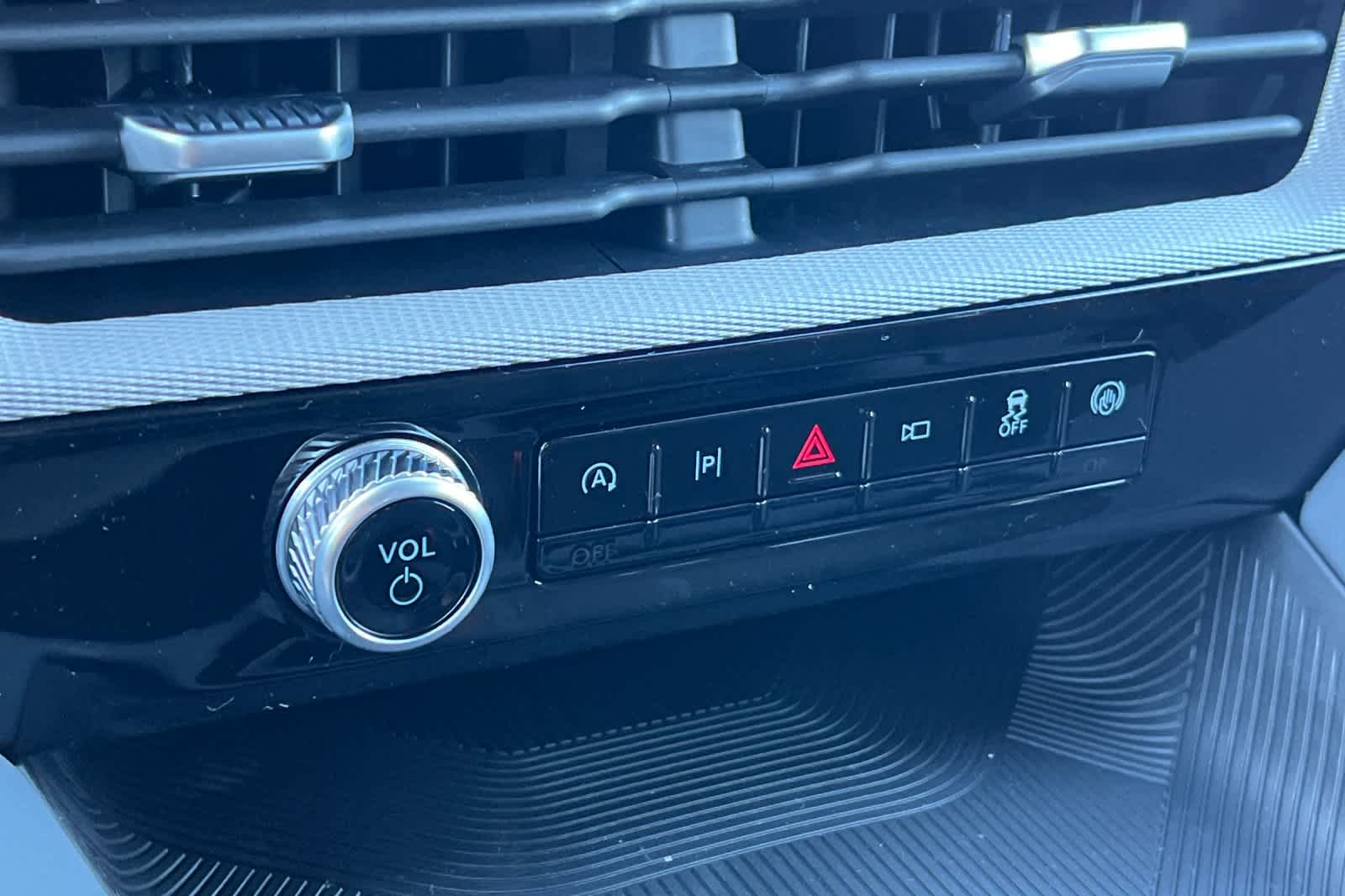 Thumbnail: 2026 Ford Explorer - 23