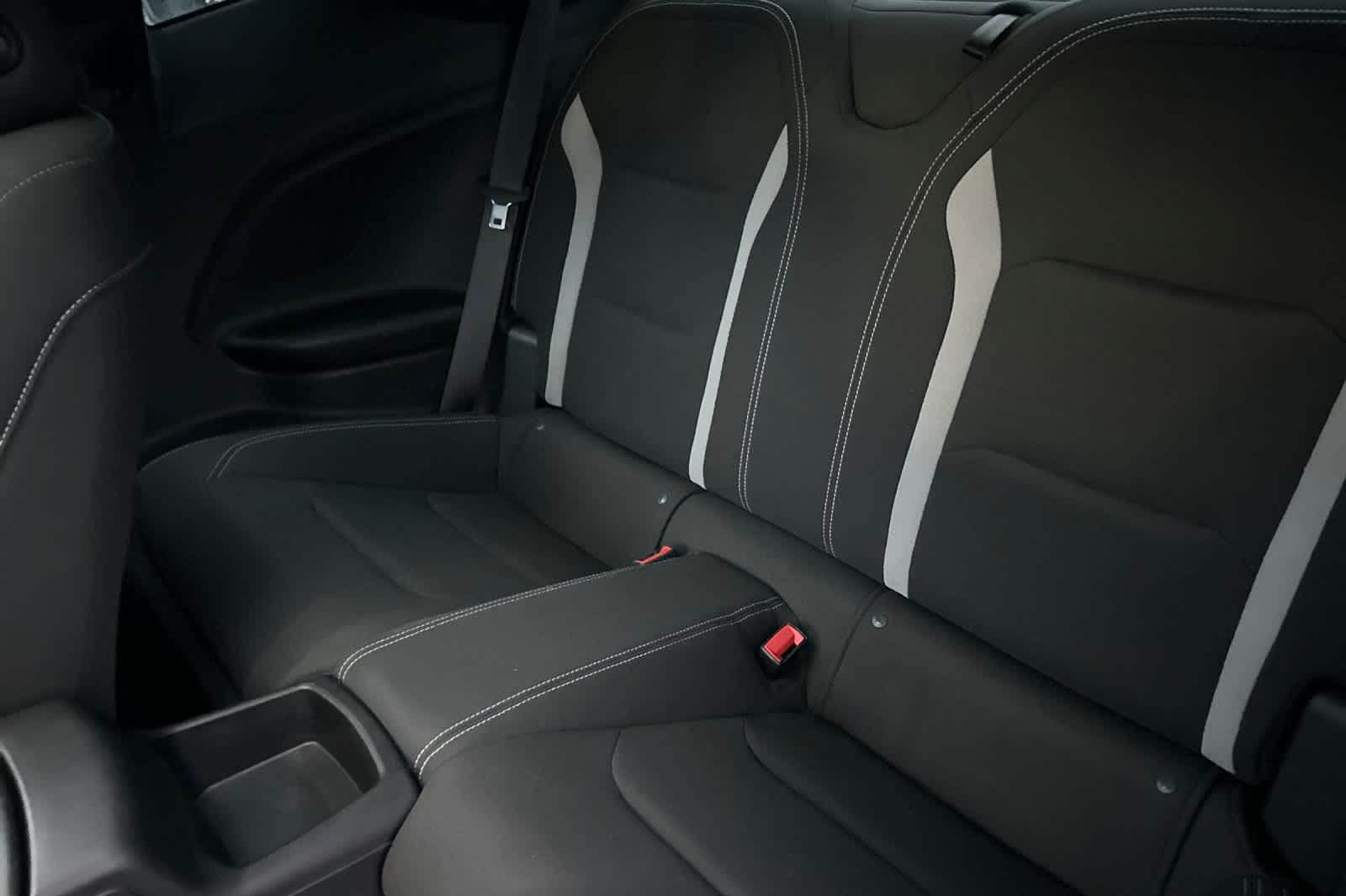 2019 Chevrolet Camaro 1LS 1LT photo 4