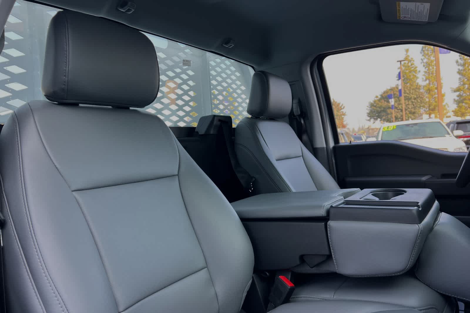 Thumbnail: 2024 Ford Econoline - 17