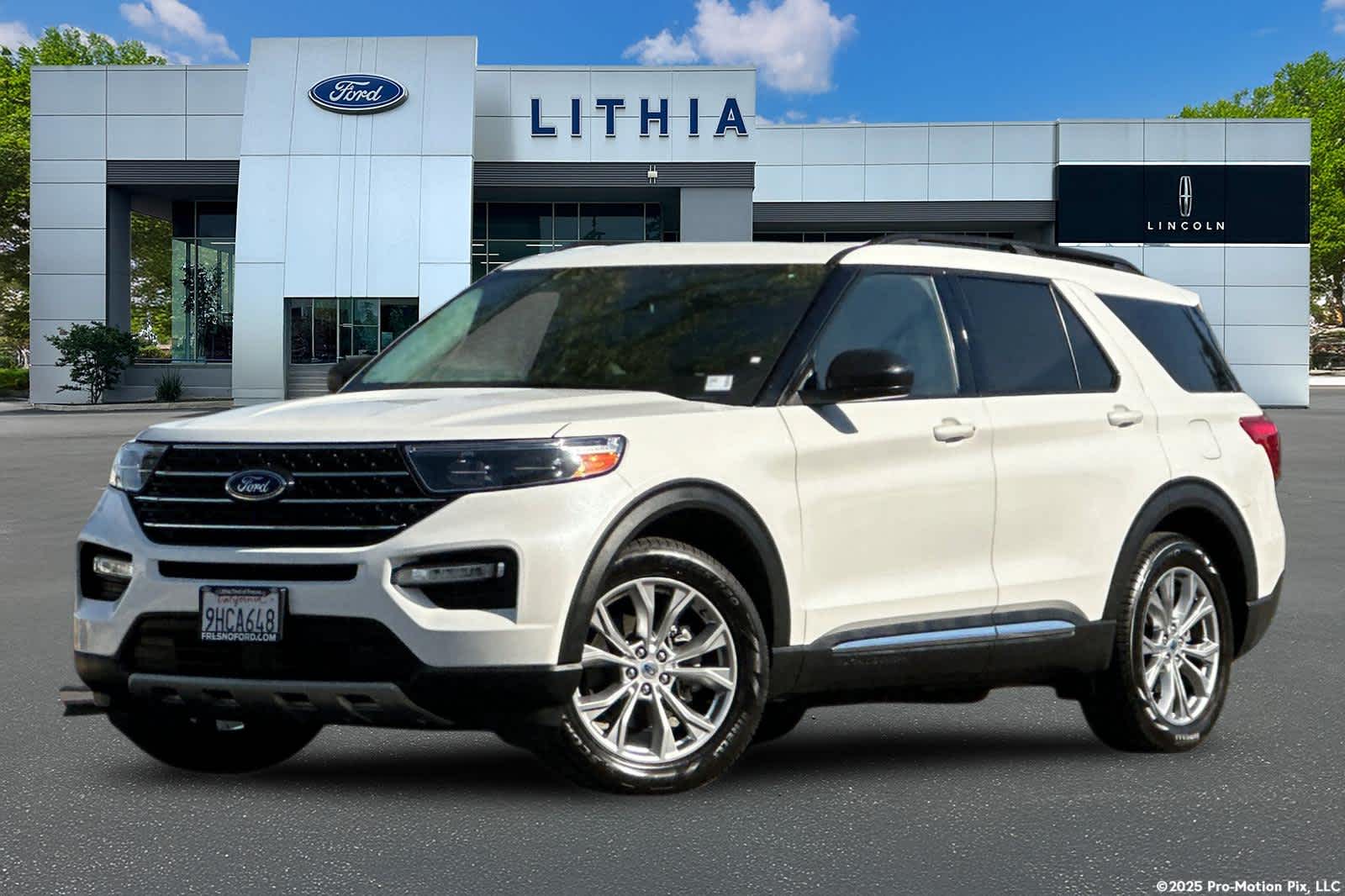 2023 Ford Explorer SUV 