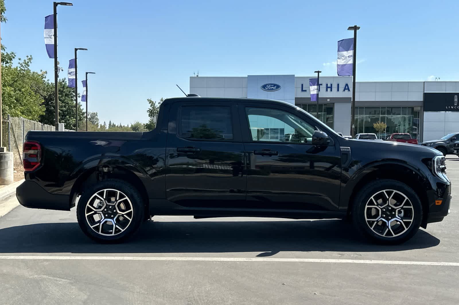 Thumbnail: 2025 Ford Maverick - 8