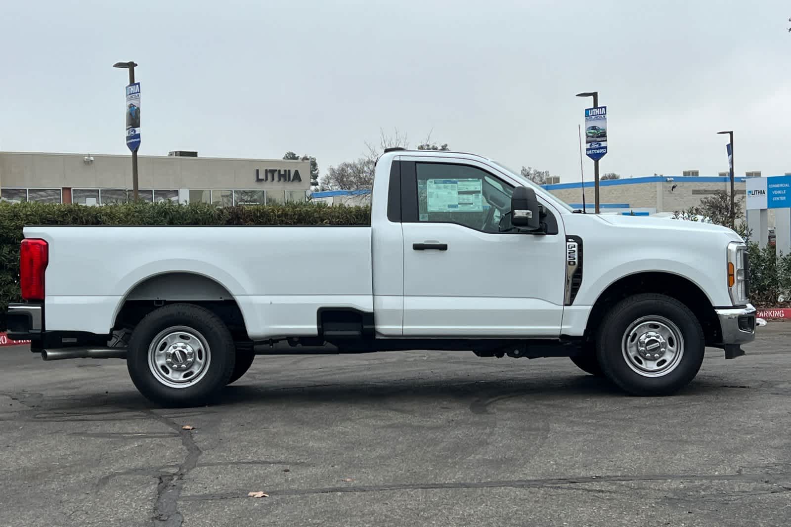 Thumbnail: 2025 Ford Econoline - 6