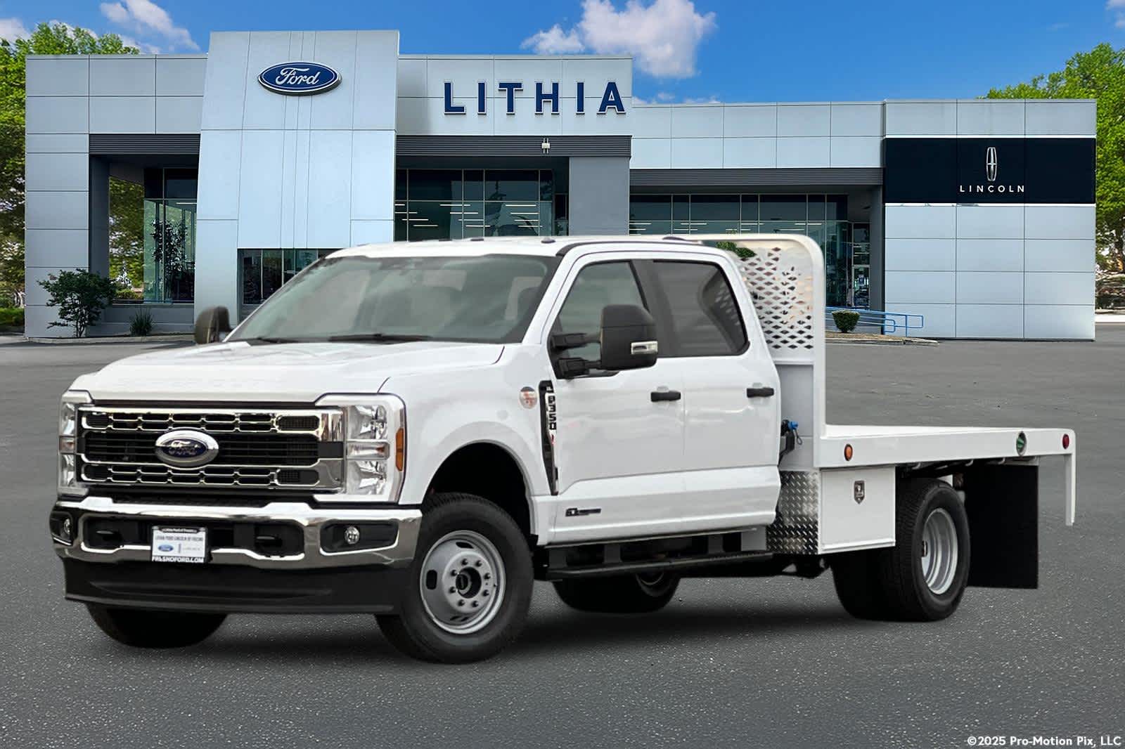 2026 Ford F-350 Super Duty Chassis Cab XL's photo