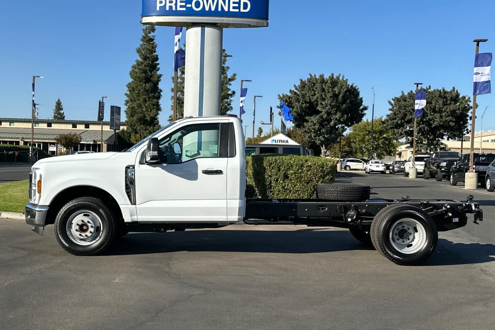 2024 Ford F-350 XL photo 3