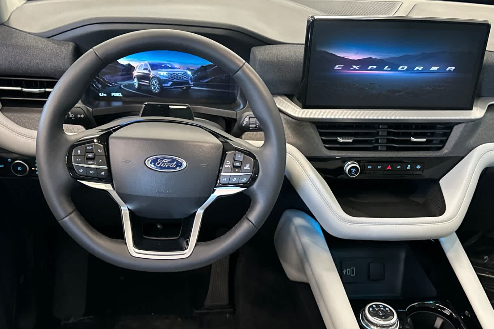 Thumbnail: 2026 Ford Explorer - 15