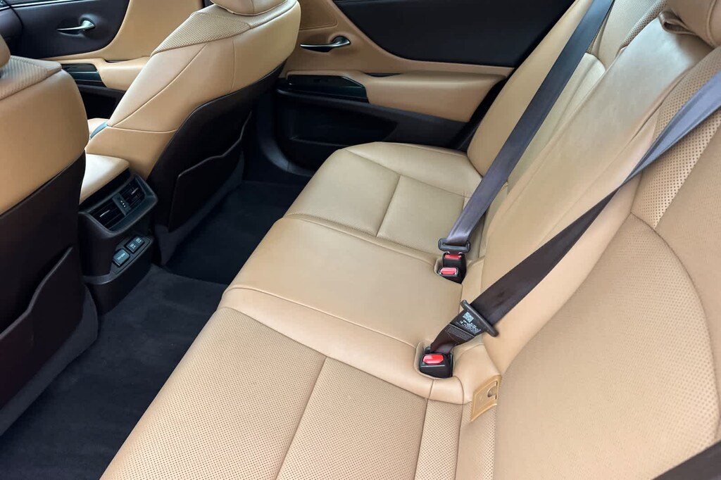 Used 2019 Lexus ES Sedan