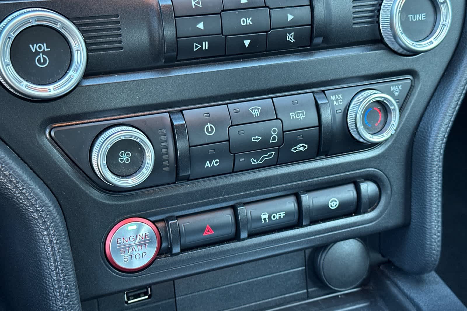 Thumbnail: 2022 Ford Mustang - 19