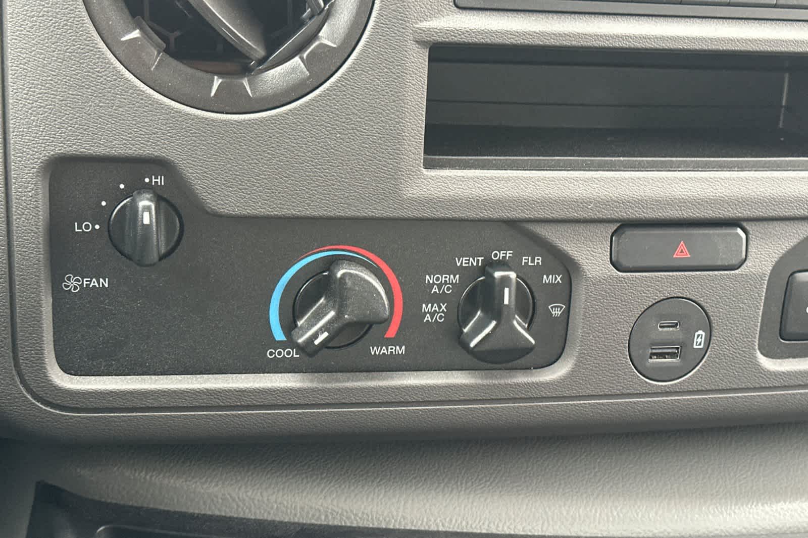 Thumbnail: 2026 Ford Econoline - 17