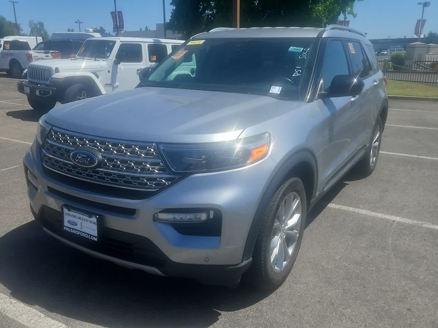 2023 Ford Explorer Limited 4WD's photo