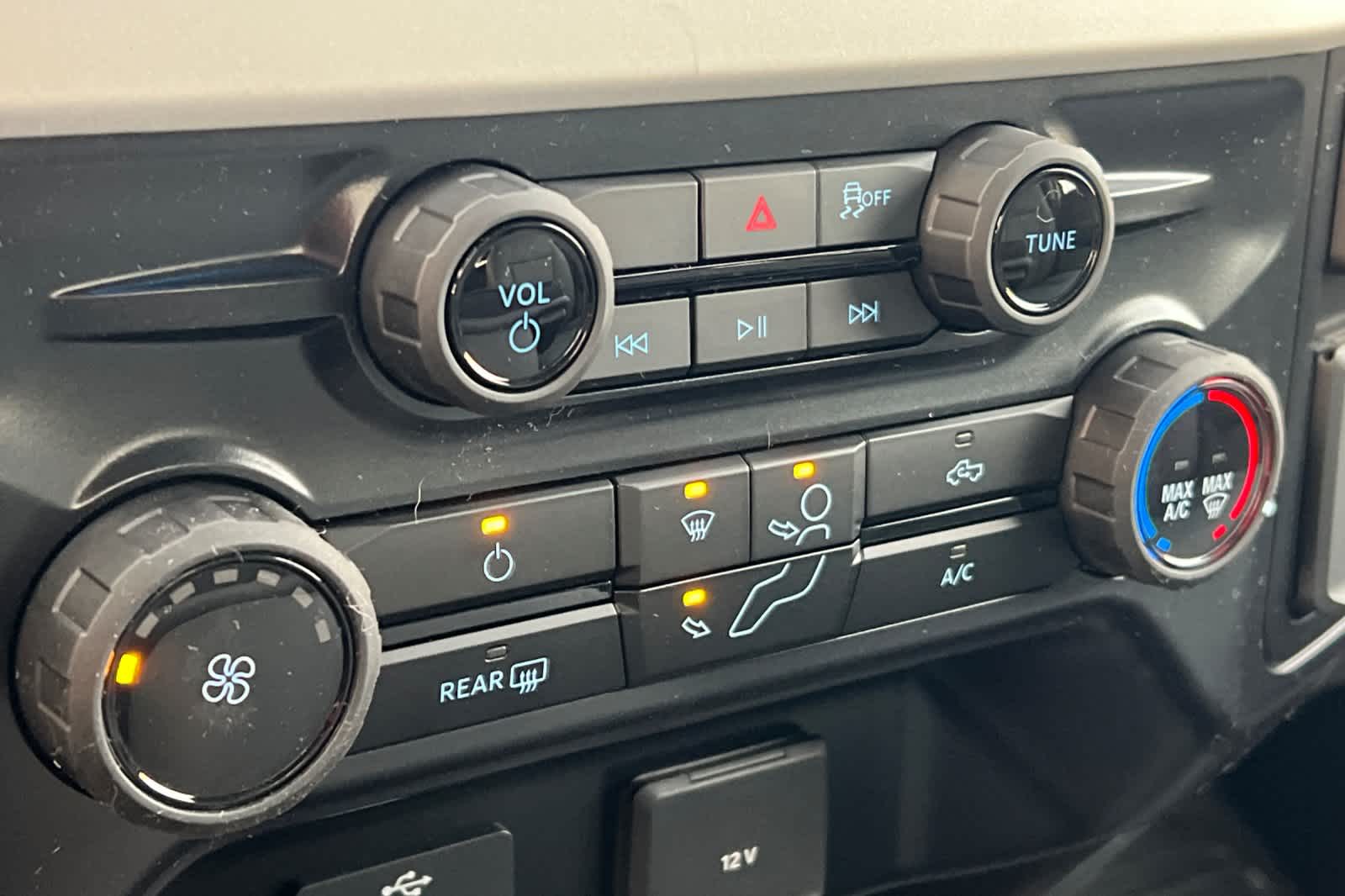 Thumbnail: 2026 Ford Econoline - 20