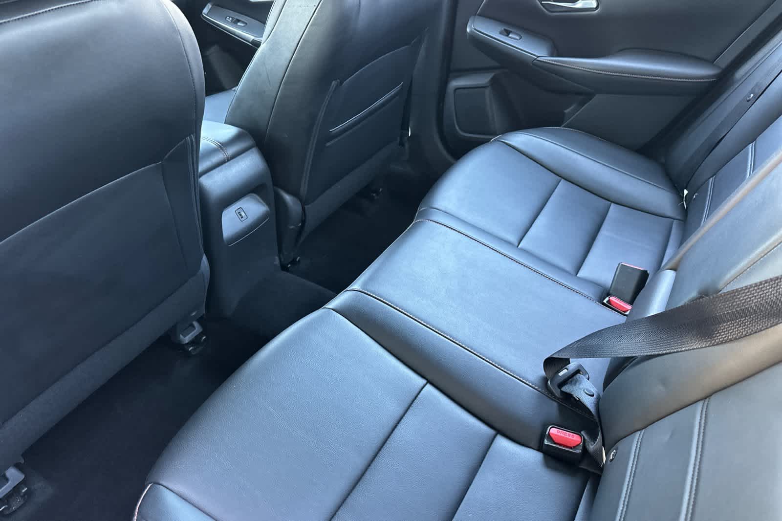 2021 Nissan Sentra SR photo 4