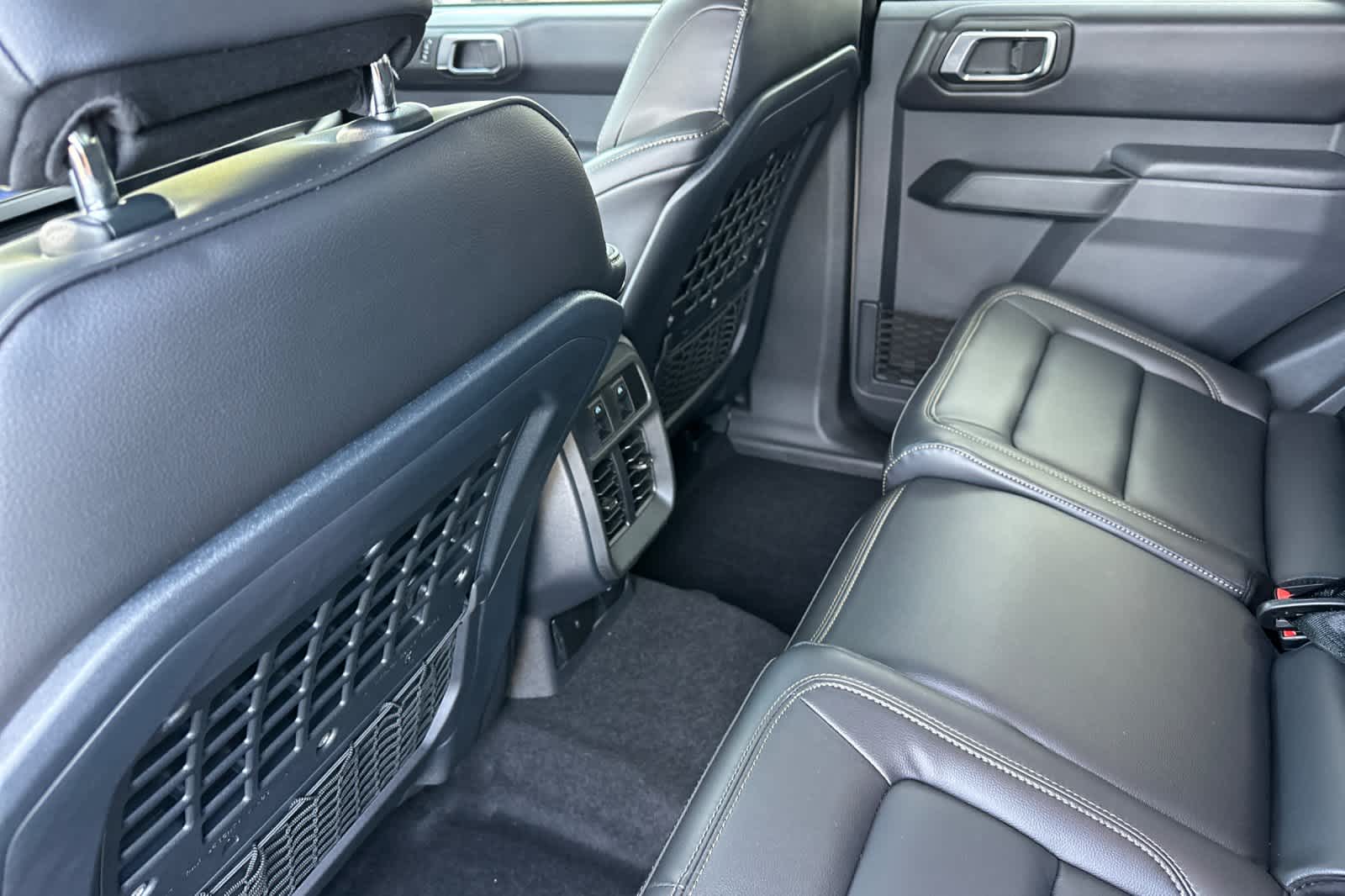 Thumbnail: 2025 Ford Bronco - 4