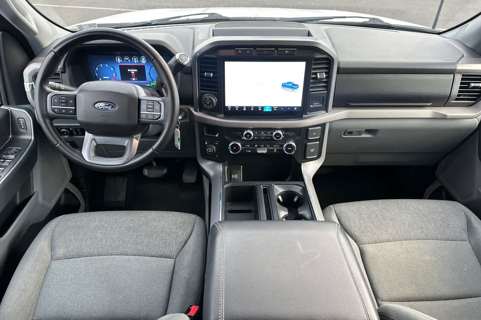 2024 Ford F-150 XLT photo 3