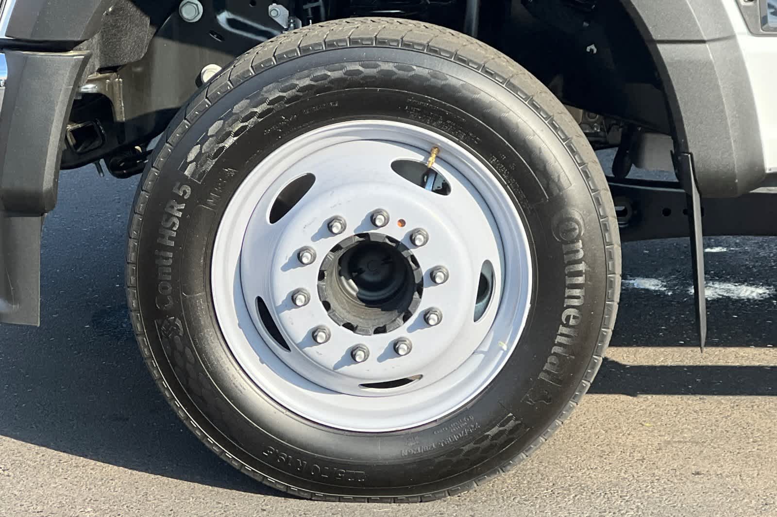 Thumbnail: 2024 Ford Econoline - 24