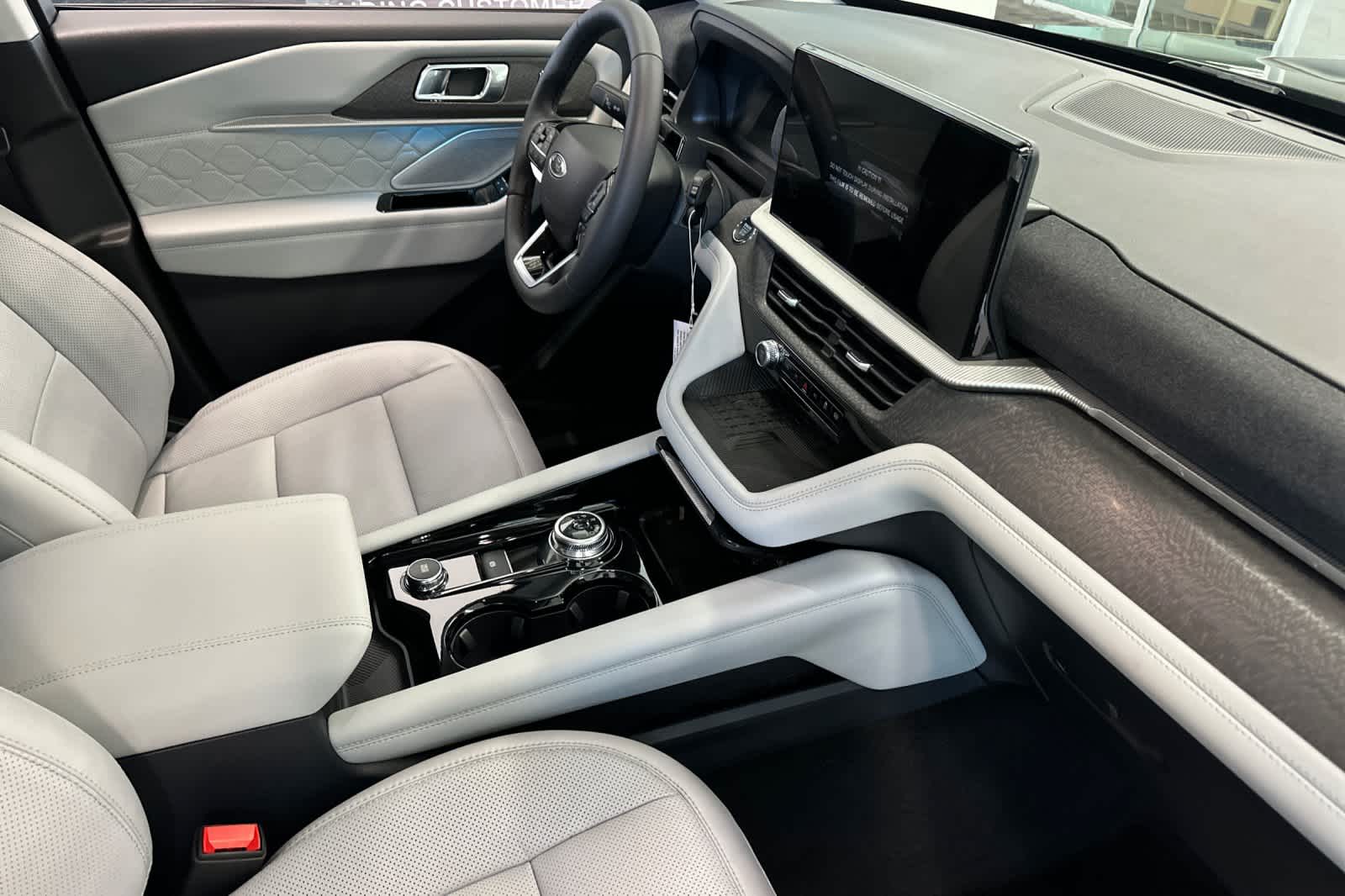 Thumbnail: 2025 Ford Explorer - 18