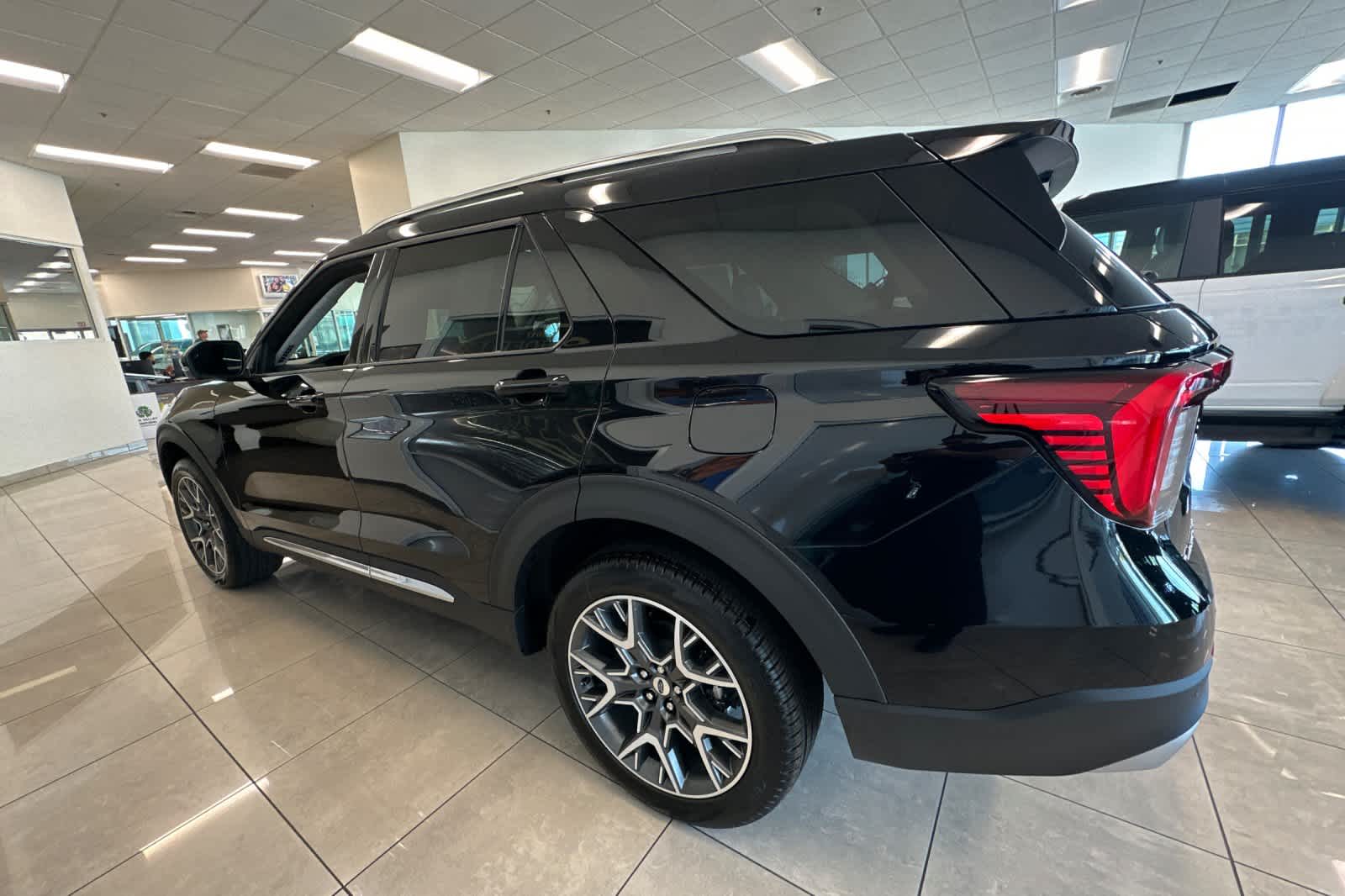 Thumbnail: 2025 Ford Explorer - 5