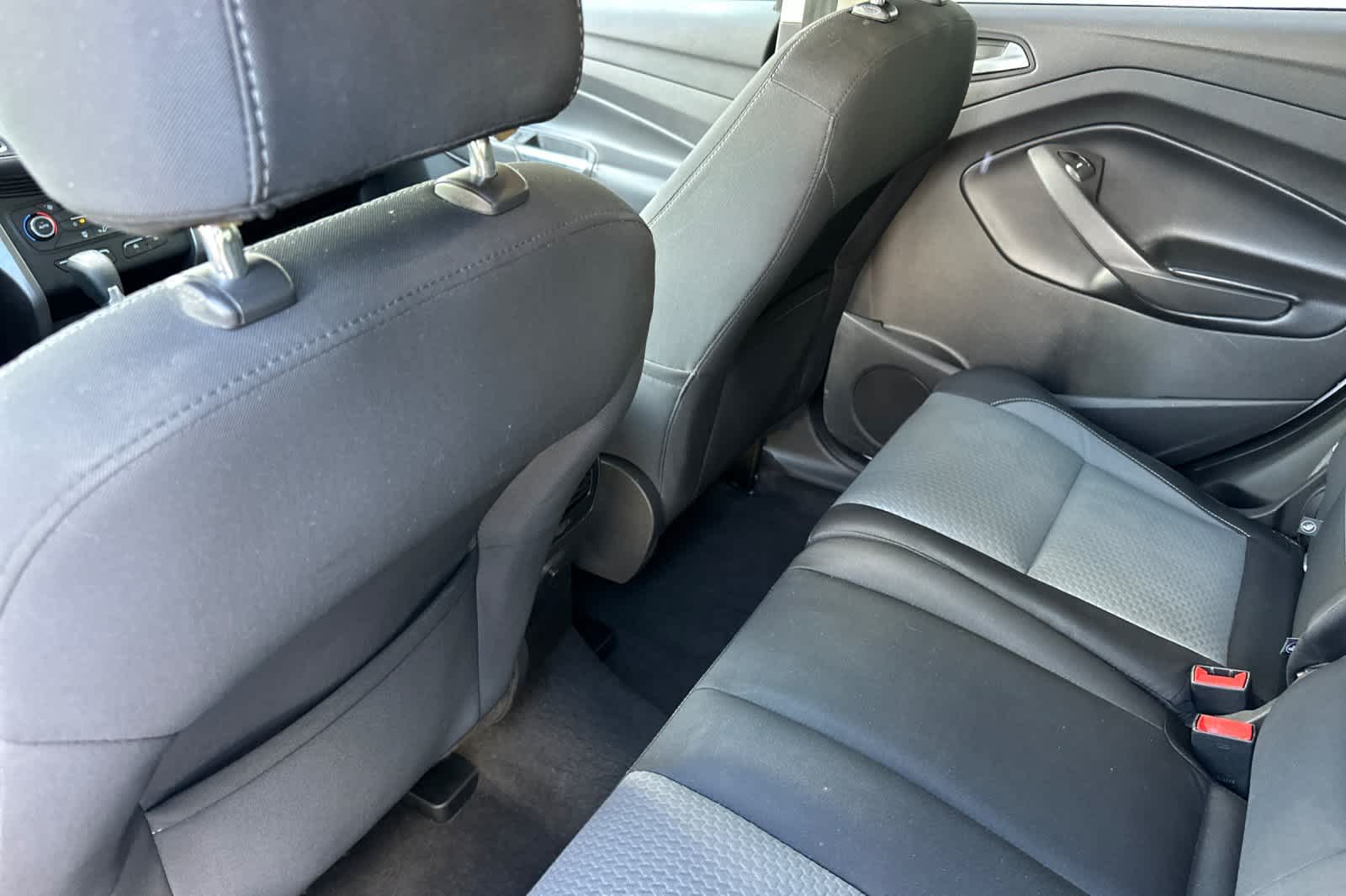 2017 Ford Escape SE photo 4