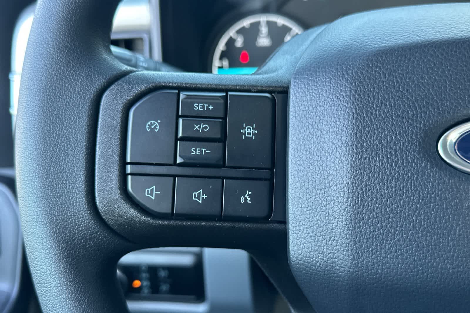 Thumbnail: 2024 Ford Econoline - 23