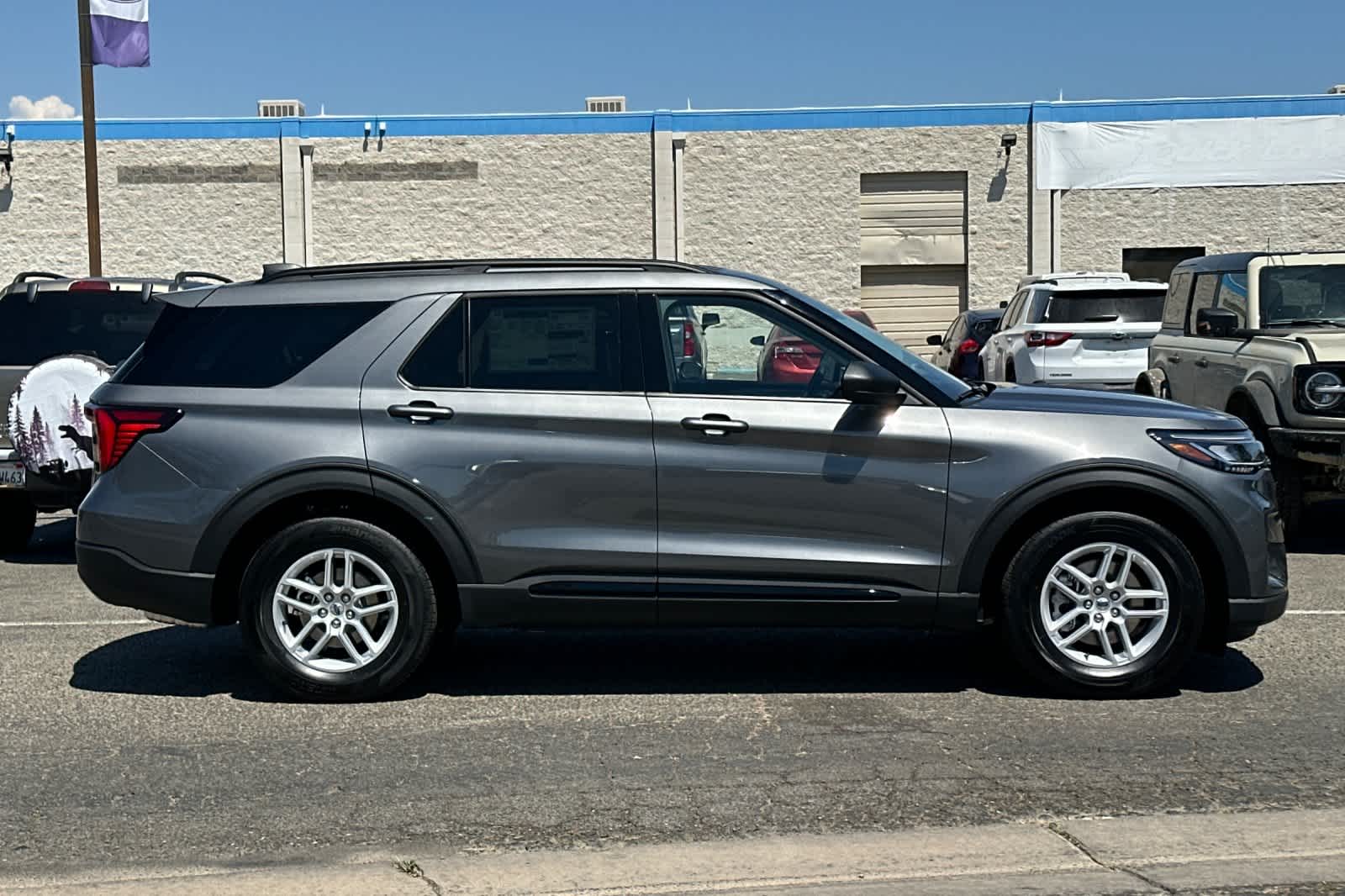 Thumbnail: 2026 Ford Explorer - 8