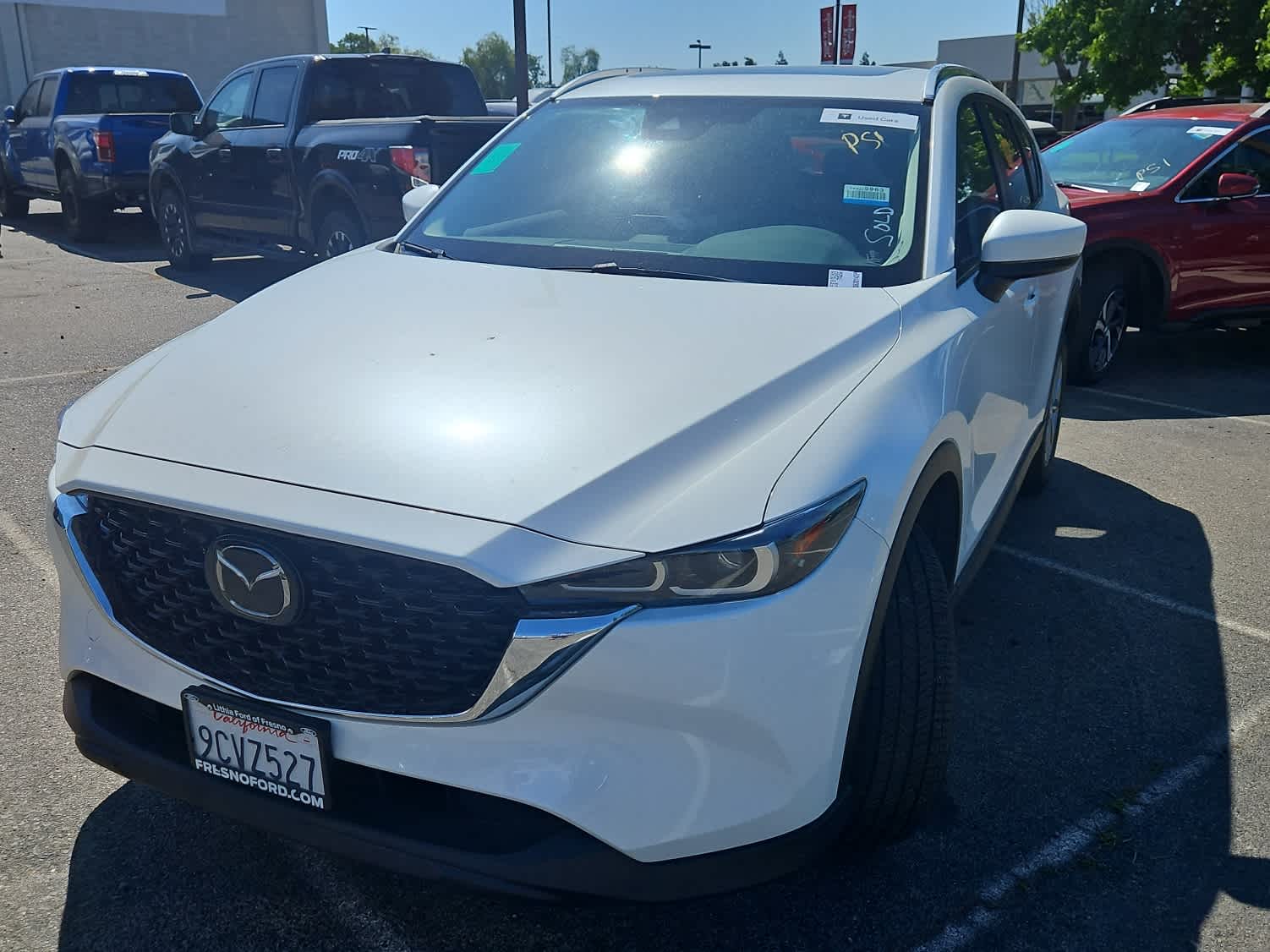 2022 Mazda CX-5 S Preferred package Auto AWD's photo