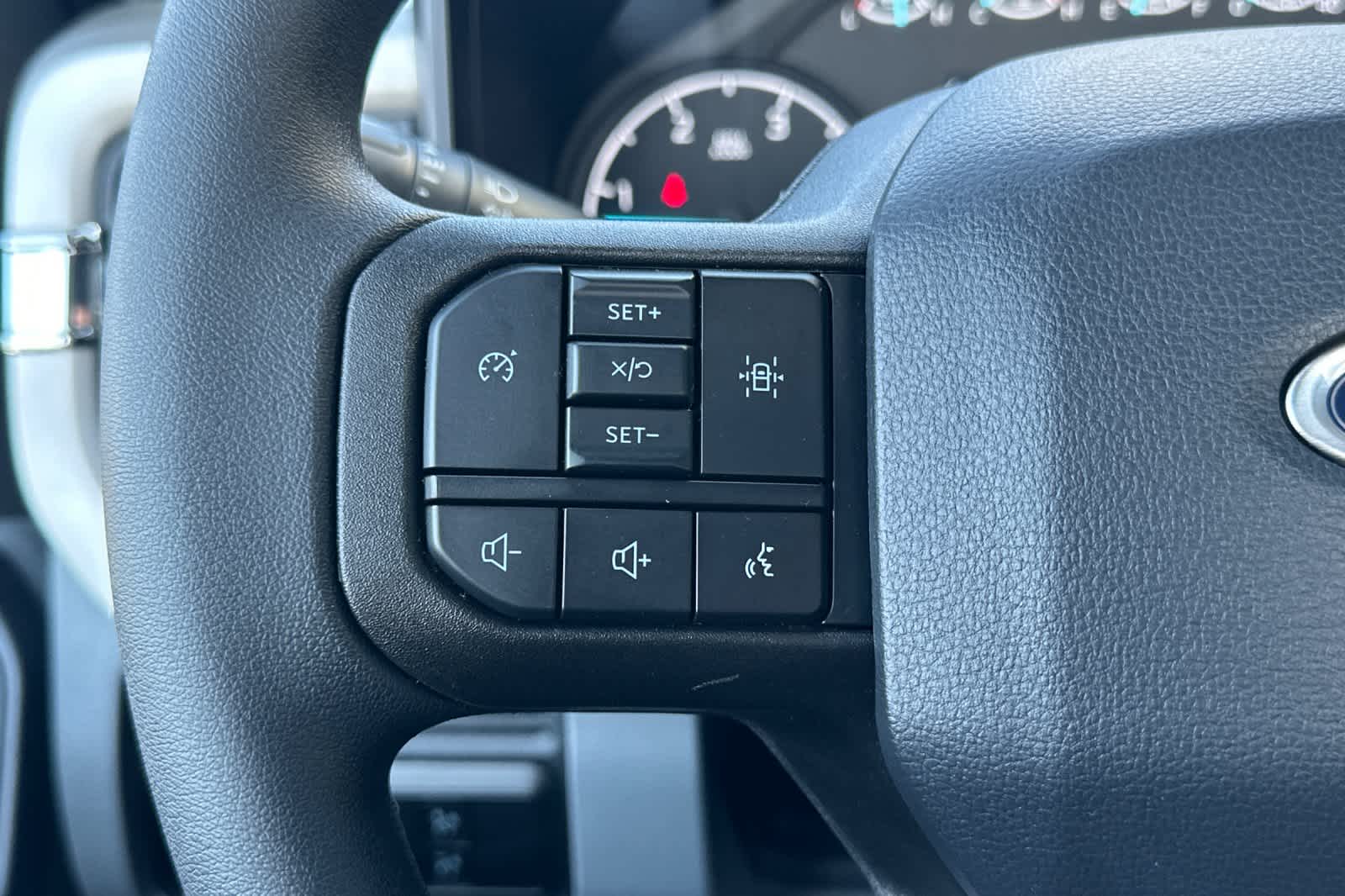 Thumbnail: 2024 Ford Econoline - 23